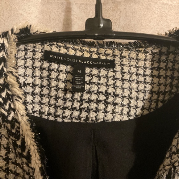 Blazer - Picture 2 of 4